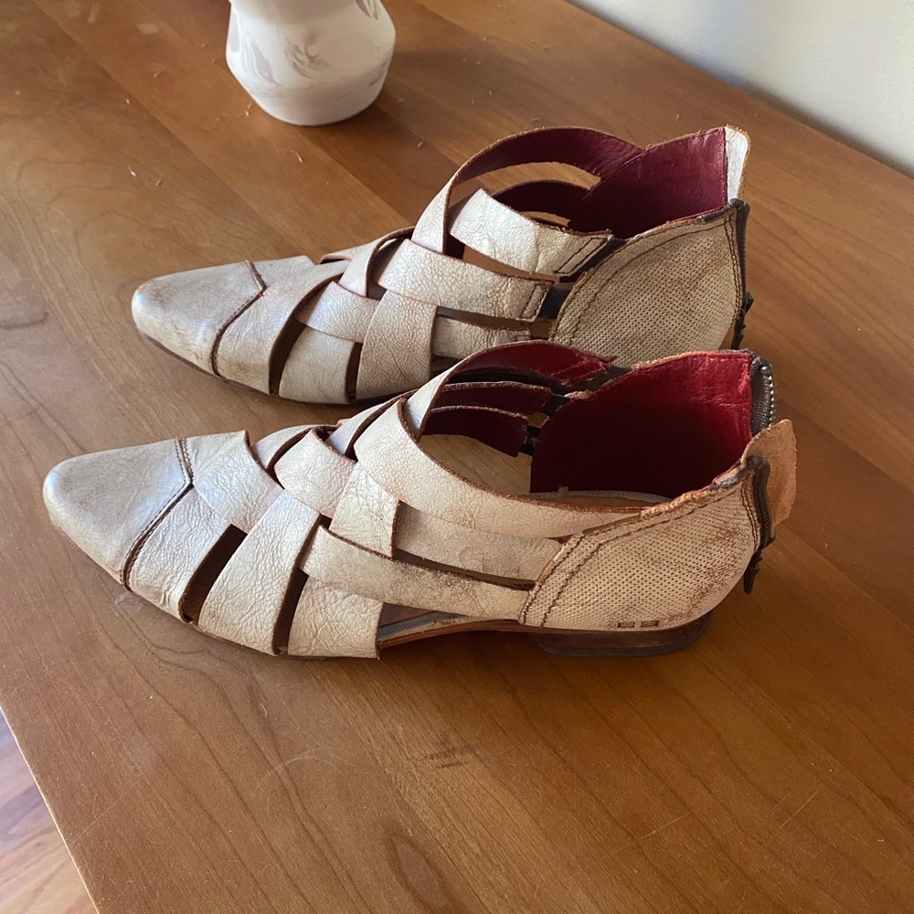 Women’s Booties - Picture 3 of 4